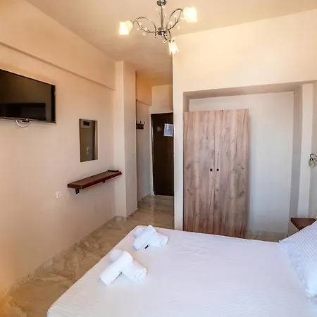 Coralli Holidays - Loutra Agias Paraskevis *