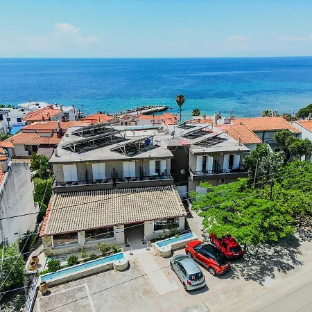 Coralli Holidays - Loutra Agias Paraskevis אייה פרסקבי